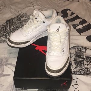 Air Jordan 3 (Mocha) Size 11